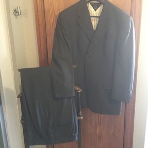 Tommy Hilfiger Grey Pinstripe Suit 40R/32